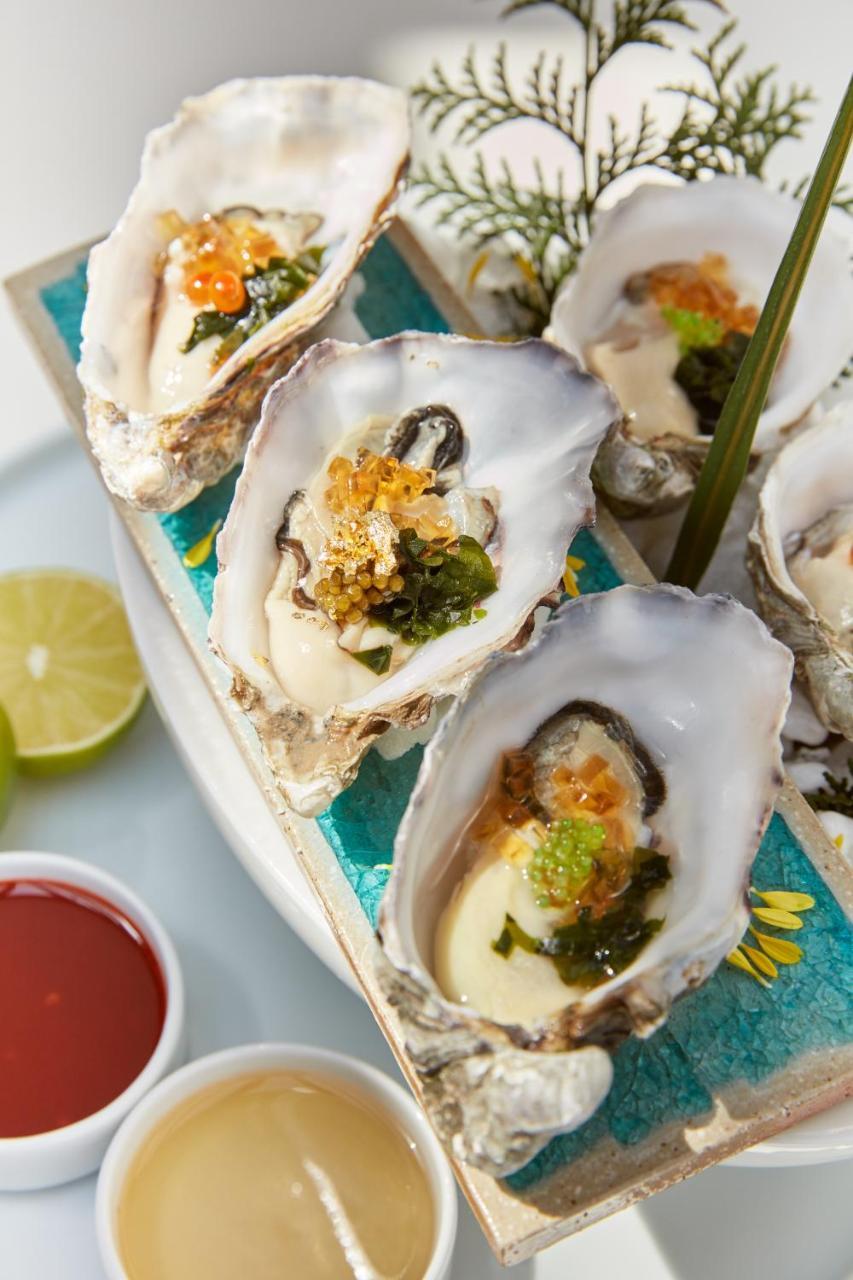 Caesars Resort Bluewaters Dubai Luaran gambar Oysters with mignonette sauce